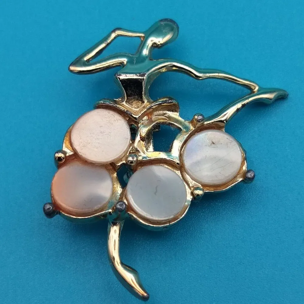 Vintage Gold Tone Dancer Brooch Pin Mother of Pearl Inlay 1.75